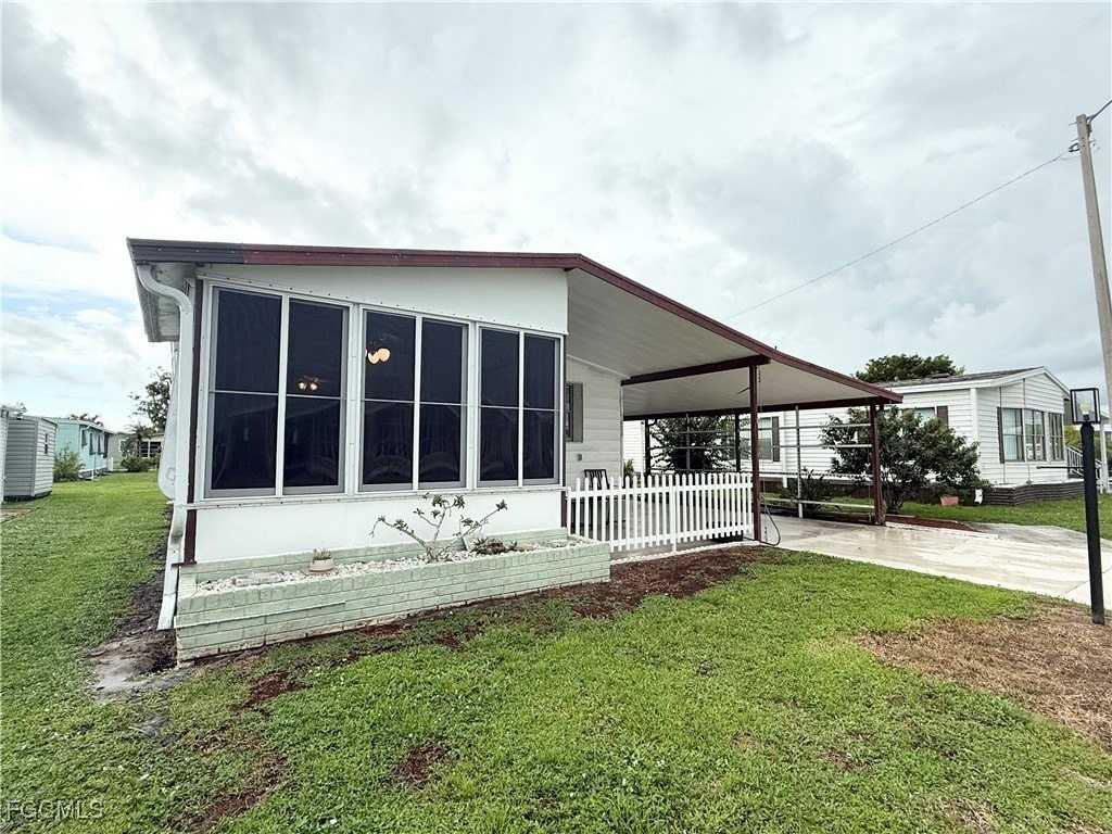 3404 Rainbow Ln - Photo 2 of 29