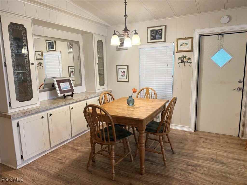 3404 Rainbow Ln - Photo 6 of 29