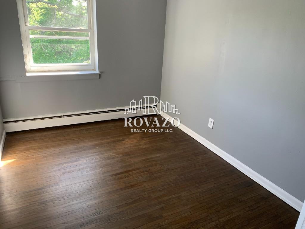 291 Wainwright St #20 - Photo 3 of 4