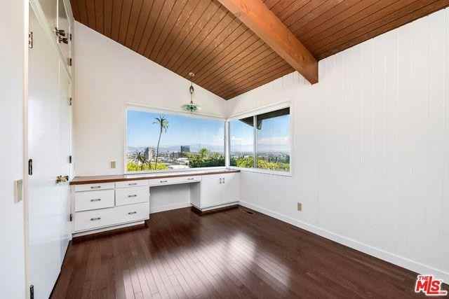 5961 Wrightcrest Dr - Photo 2 of 8