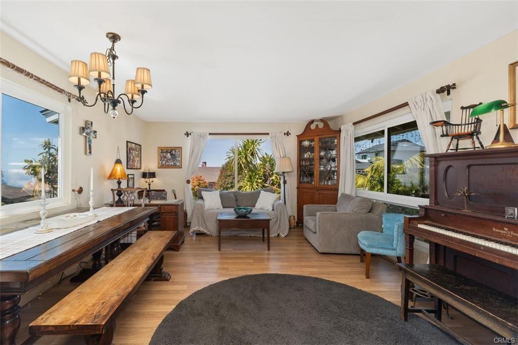 3068 Zell Dr - Photo 6 of 8