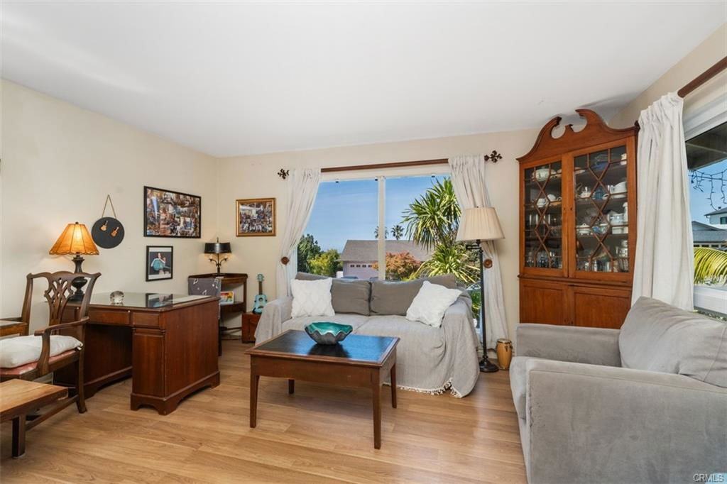 3068 Zell Dr - Photo 7 of 8