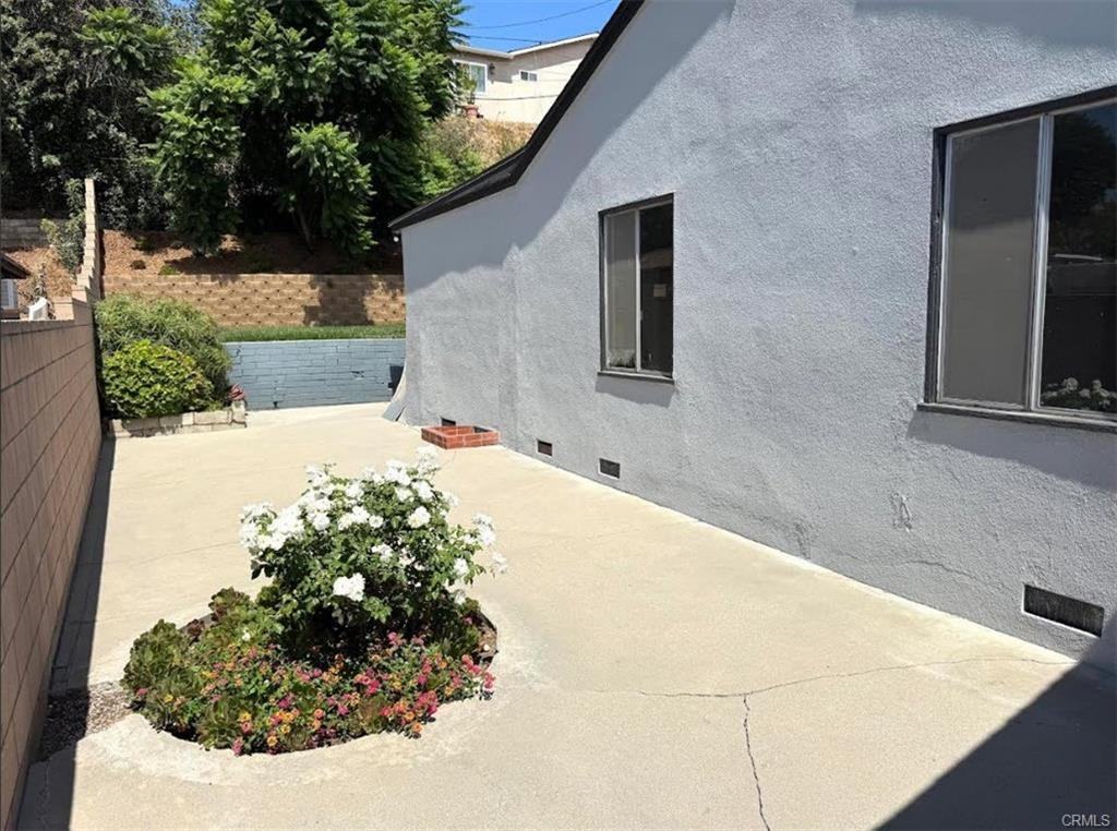 2341 Fulton Ave - Photo 2 of 8