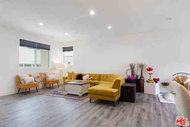 9109 N Nilo Ln - Photo 3 of 8