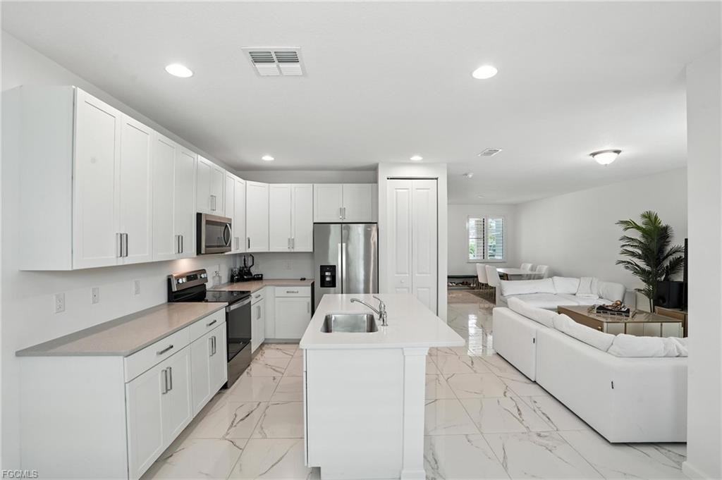 26548 Bonita Fairways Blvd - Photo 2 of 8