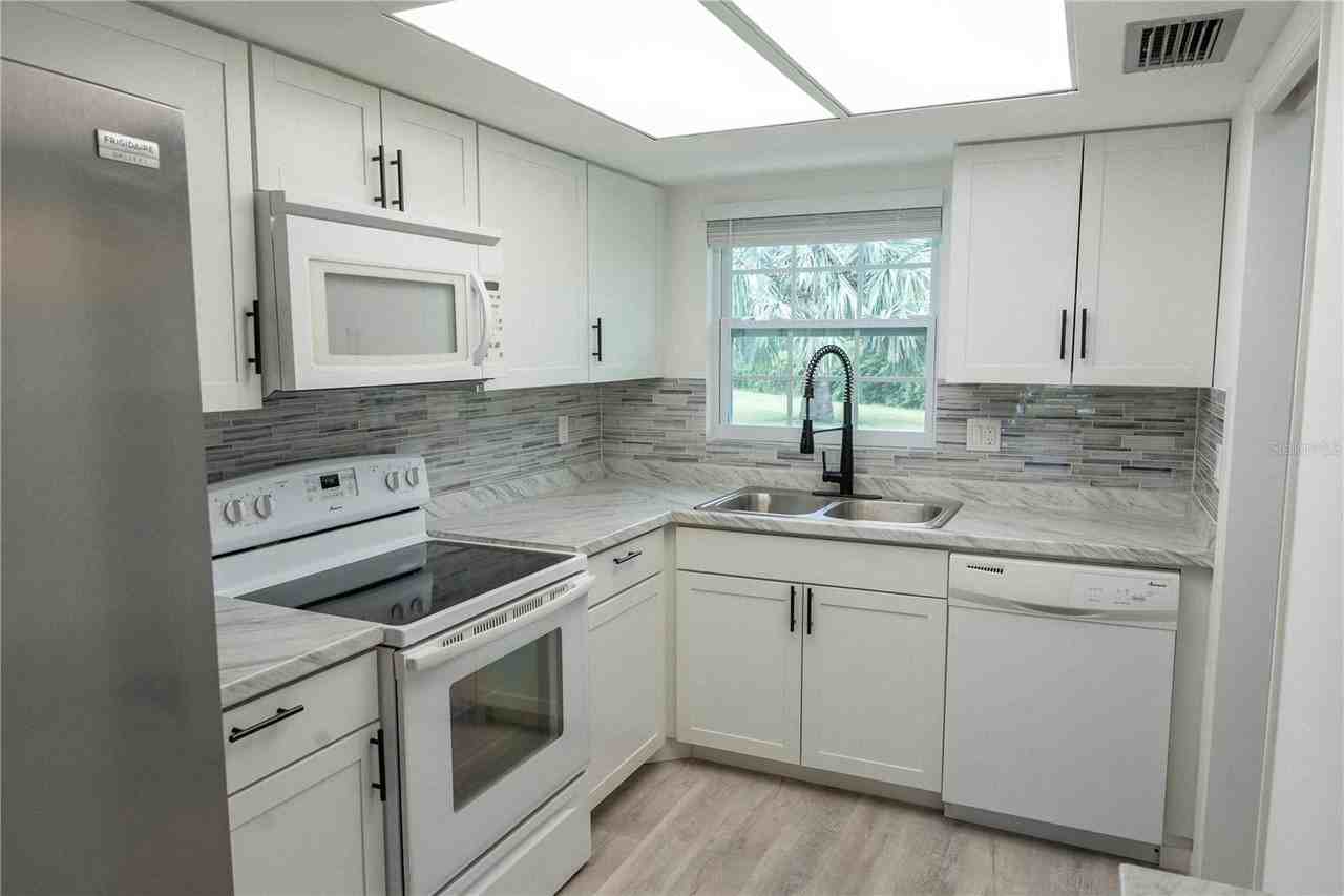 2765 Golf Course Dr #102 - Photo 6 of 30