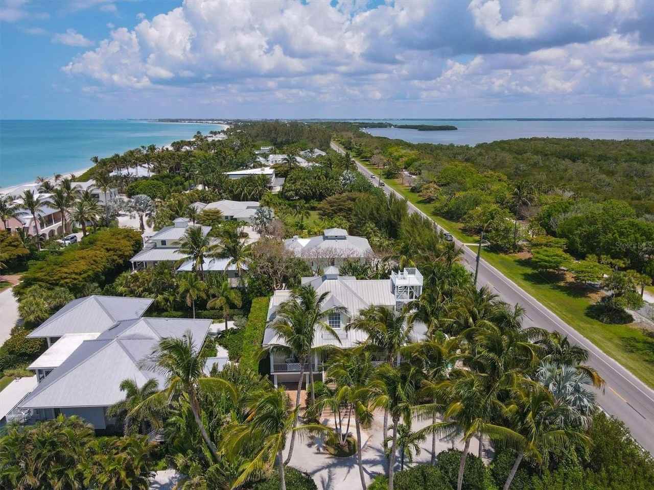 2425 W 24th St - Photo 7 of 50