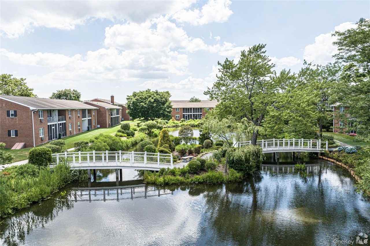 68 Muncie Rd - Photo 2 of 12