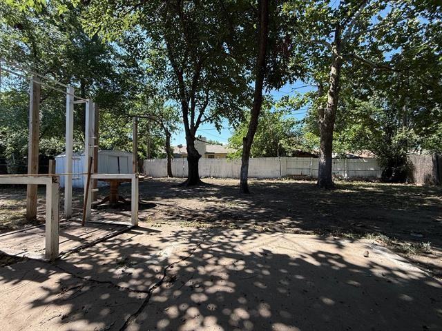 Shipp Dr - Photo 3 of 11