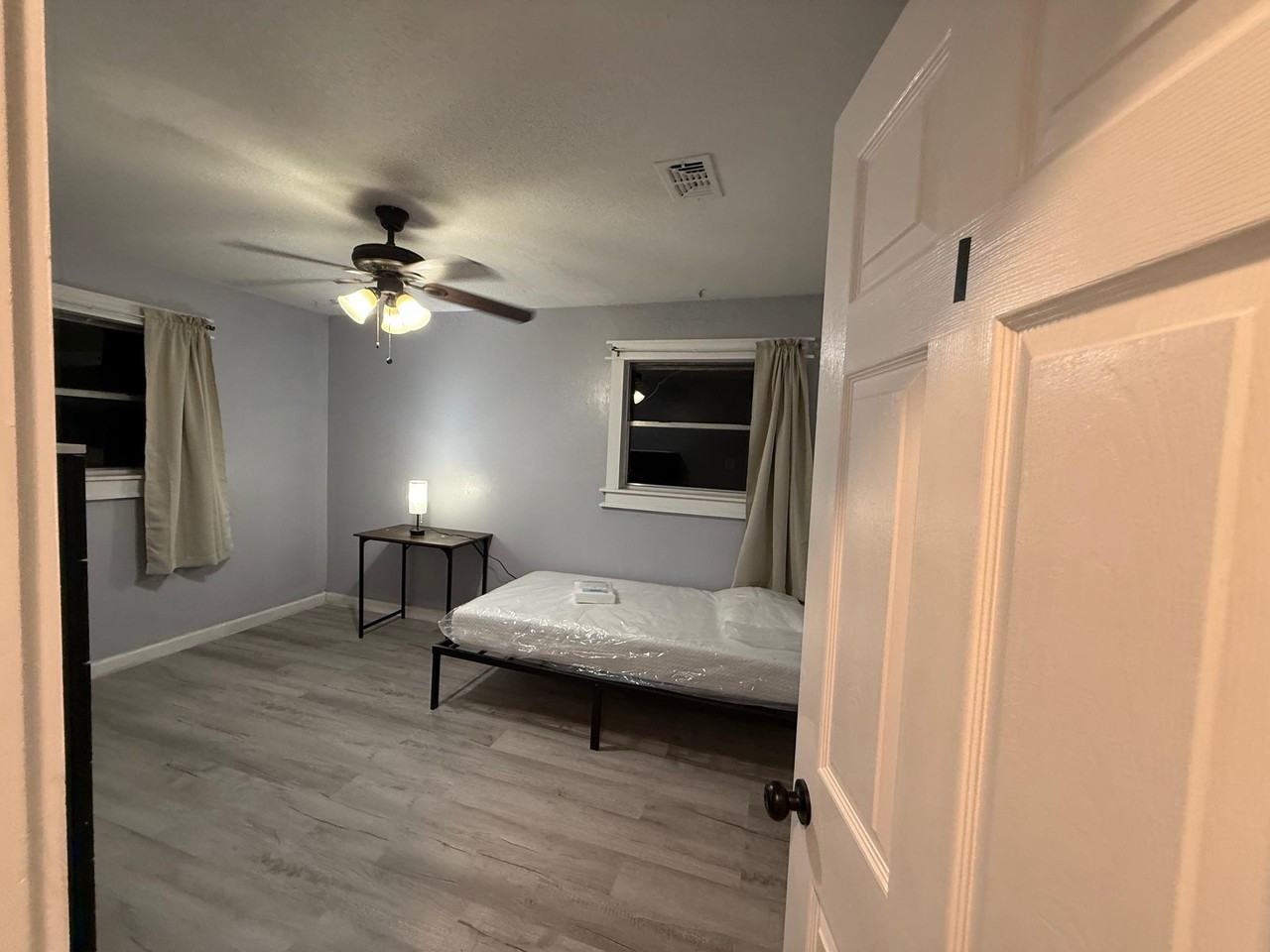 Shipp Dr - Photo 5 of 11