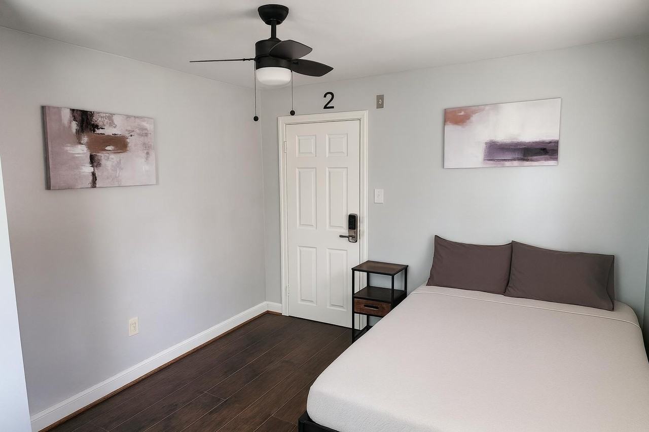 1st St Se - Photo 4 of 5