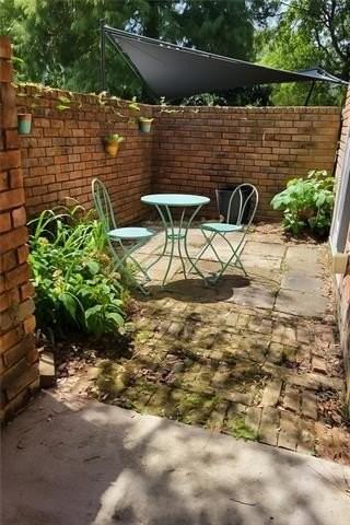 112 Hazel Dr - Photo 3 of 8