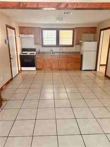 1336 Egania St - Photo 7 of 8