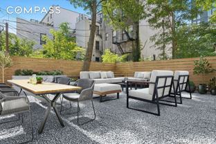 327 Henry St #1R - Photo 1 of 1