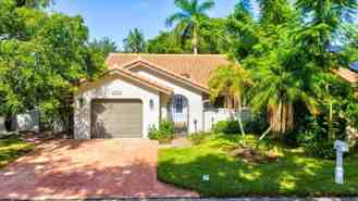 2004 Nw 15th Pl - Photo 1 of 1