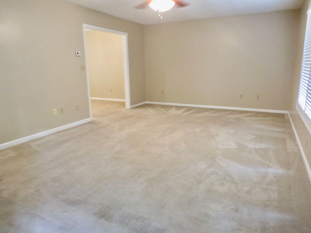 709 Frazier Ln - Photo 6 of 26