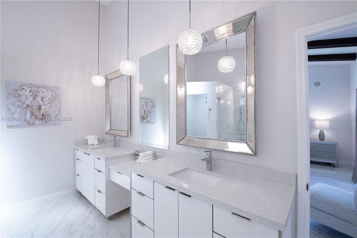 1300 Danbury Ave - Photo 3 of 21