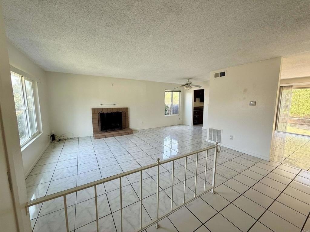 3570 Tony Drive - Photo 4 of 37