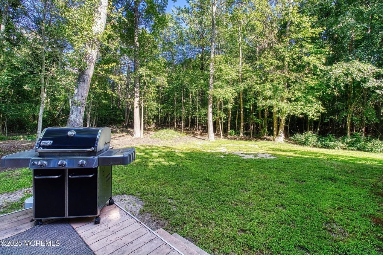 61 Adamston Dr - Photo 5 of 33