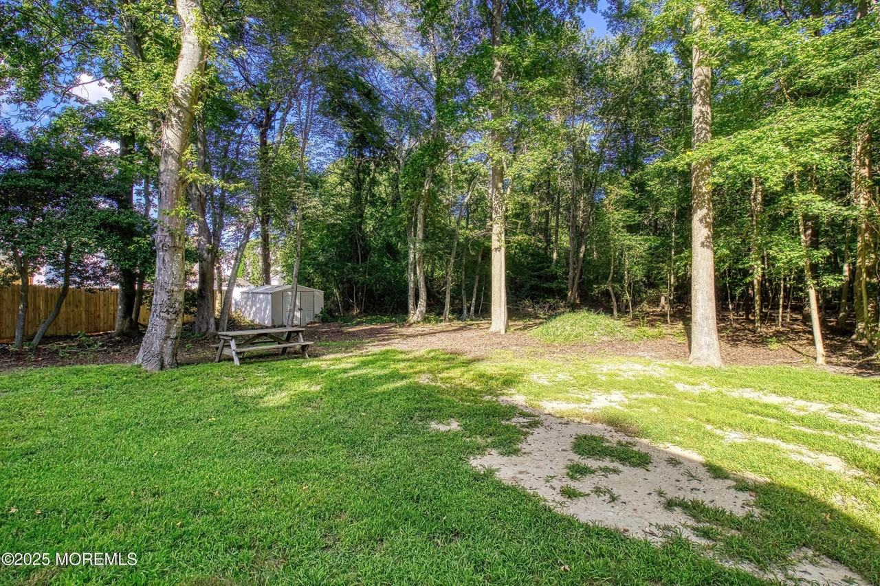 61 Adamston Dr - Photo 7 of 33