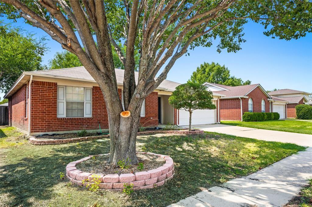 6426 Nicole Way - Photo 3 of 30