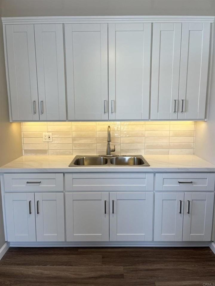 4613 35th St - Photo 4 of 15