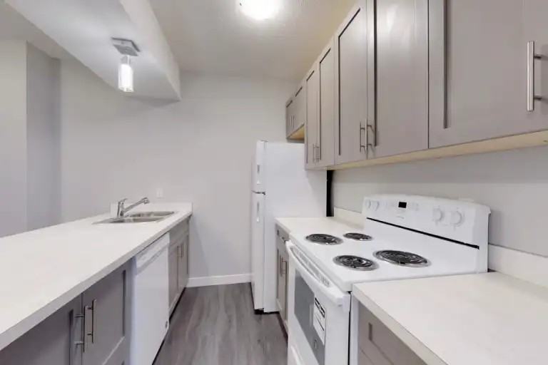 12945 103 St Nw #12945B - Photo 3 of 12