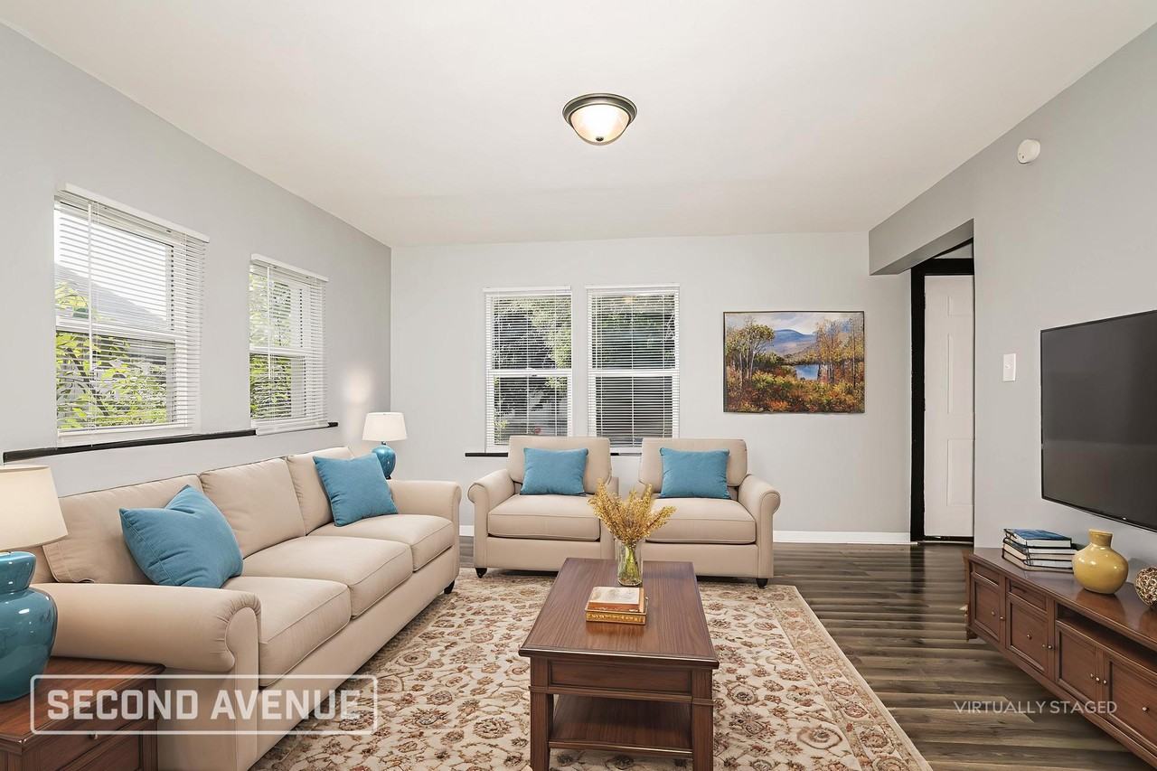 1709 N Tacoma Ave - Photo 2 of 21