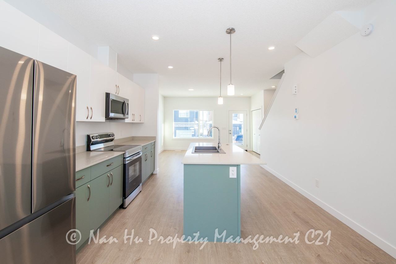 2723 193 Street Northwest - Photo 5 of 20