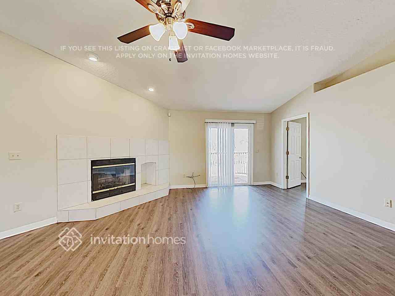 1240 Muirfield Ct - Photo 3 of 16