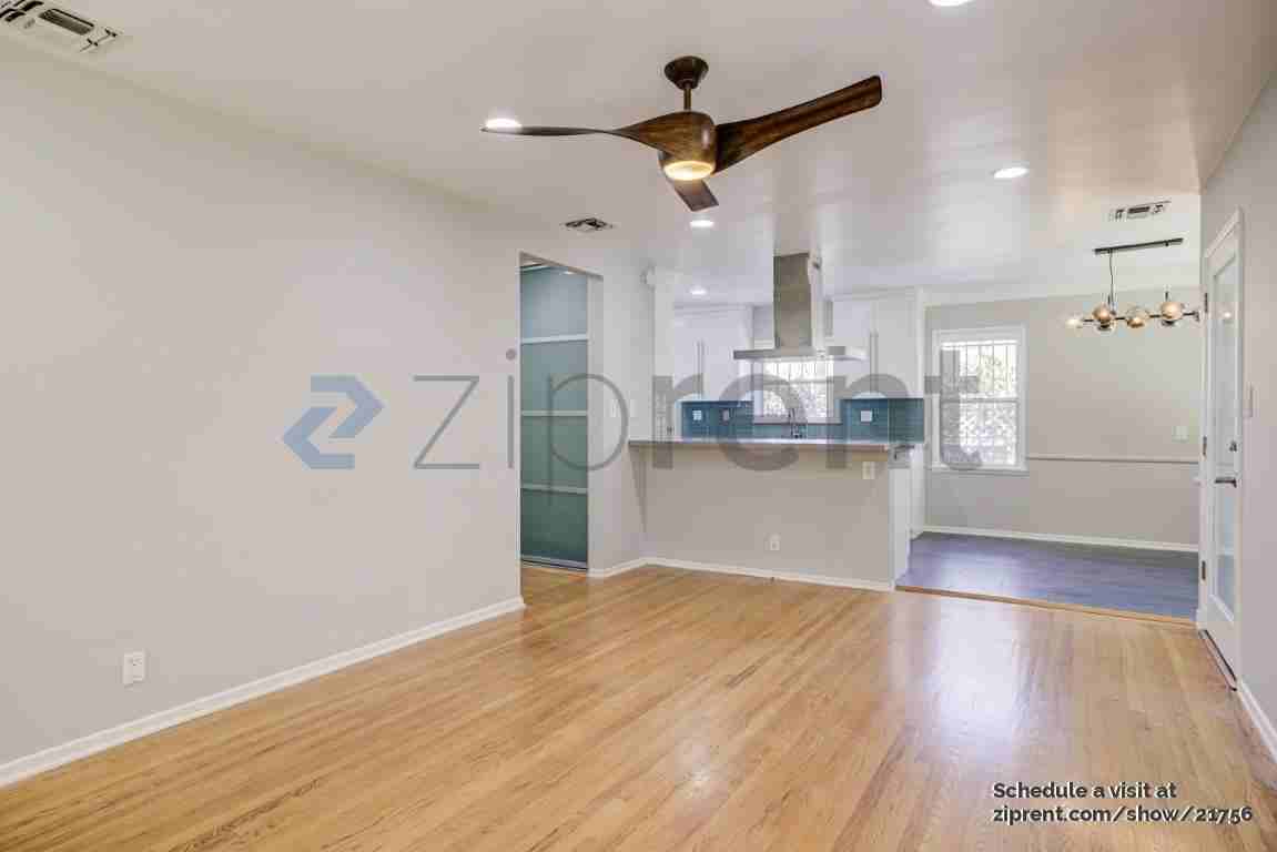 3313 Cattaraugus Ave - Photo 2 of 20