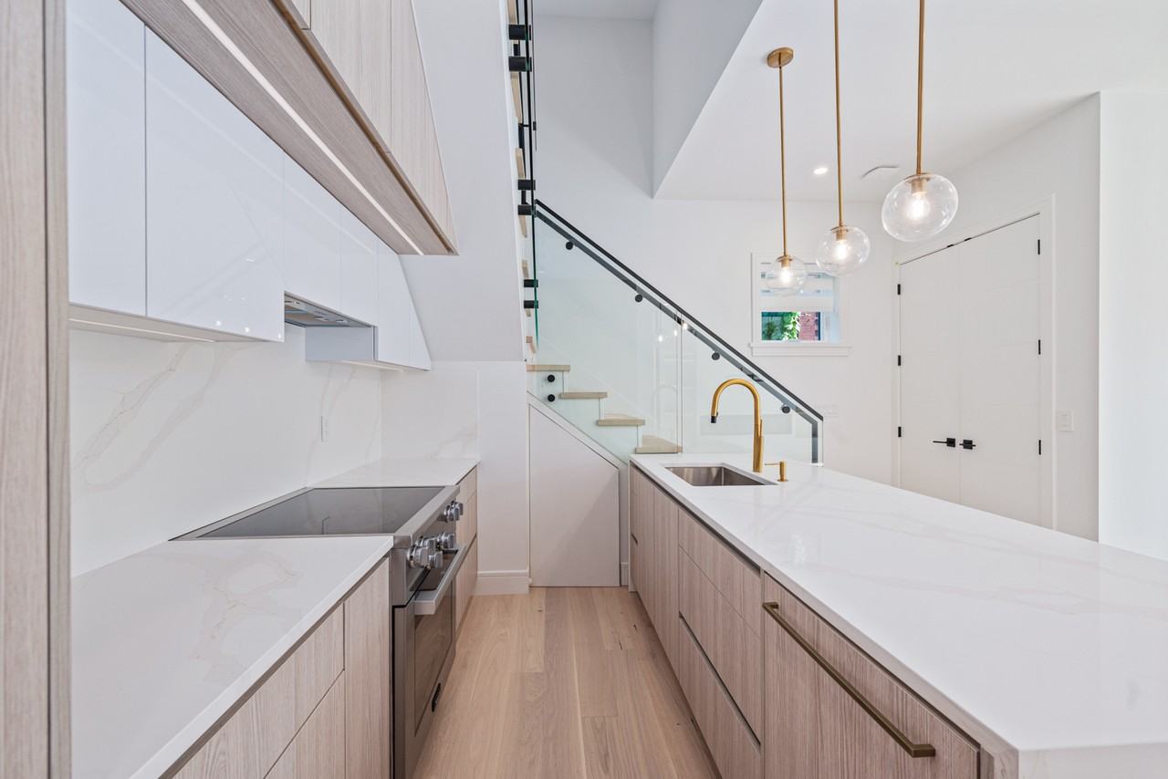 3622 West 2nd Avenue - Photo 3 of 29