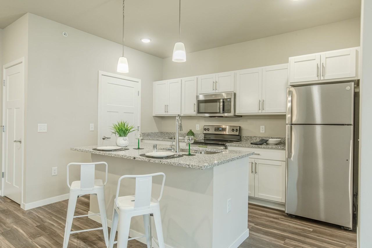 Conservancy Bend Residences - Photo 7 of 26