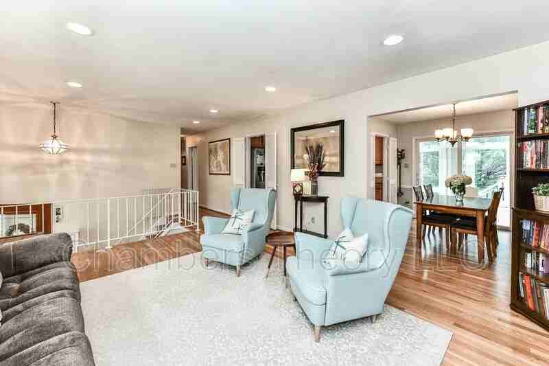 7807 Suffolk Ct - Photo 6 of 31