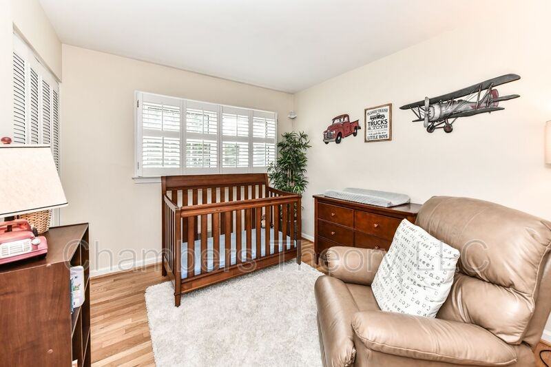 7807 Suffolk Ct - Photo 7 of 31