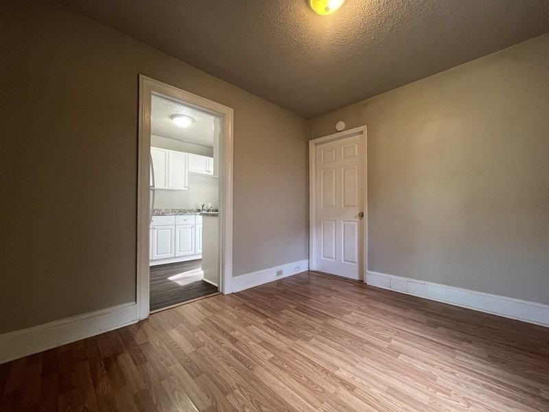 1256 Edgewood Rd - Photo 3 of 10