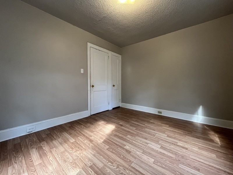 1256 Edgewood Rd - Photo 7 of 10