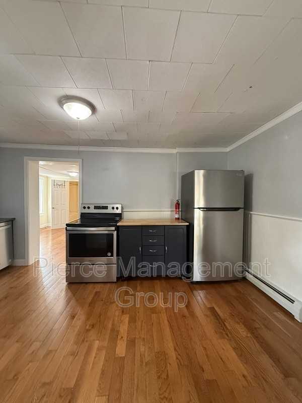 S Spring St - Photo 2 of 11