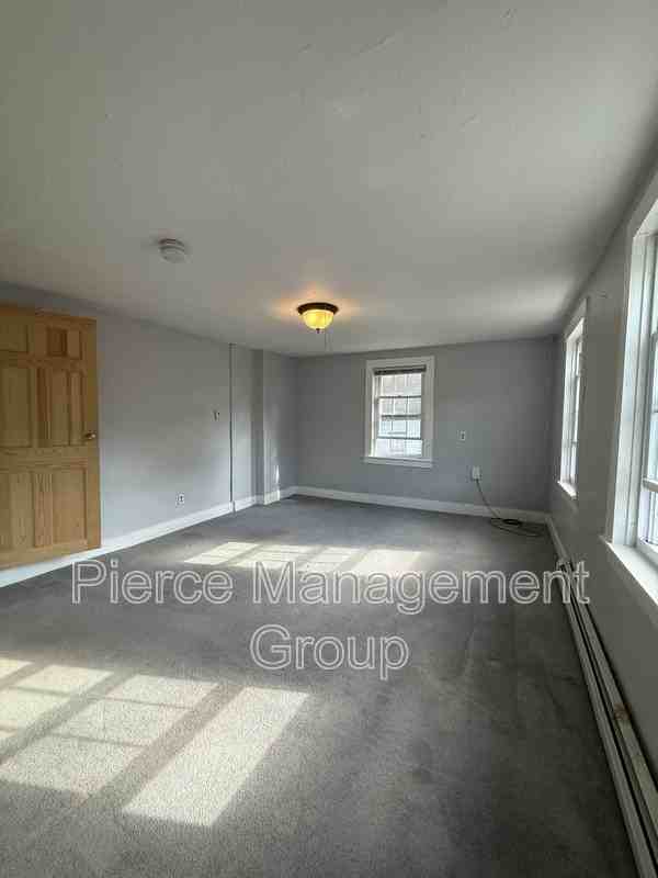 S Spring St - Photo 7 of 11