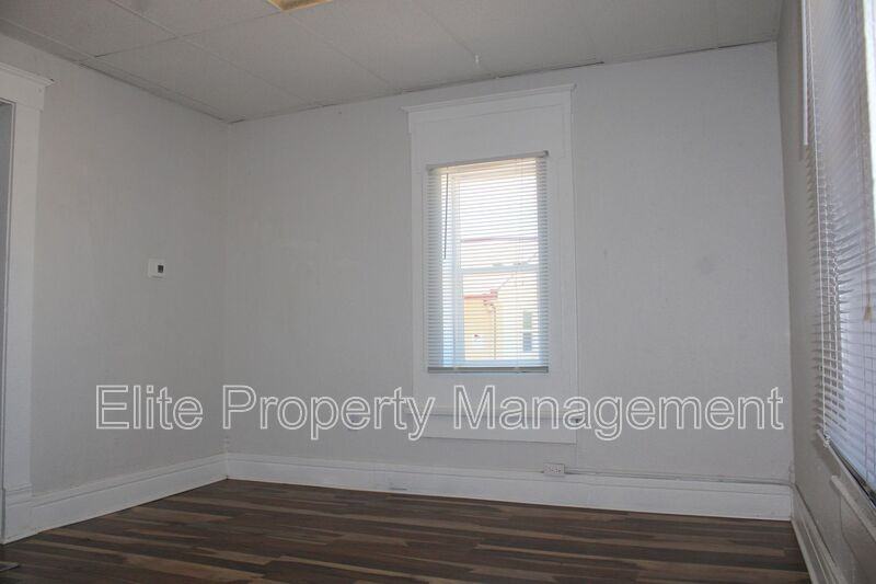 1010 West St - Photo 2 of 14