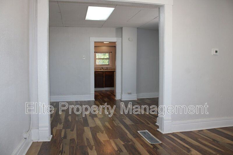 1010 West St - Photo 4 of 14