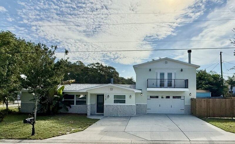 2420 Powers St - Photo 2 of 50