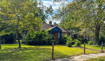 featured image of 1206 Macon Ave