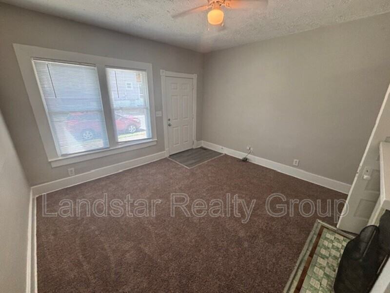 143 Harlan Ave - Photo 3 of 23