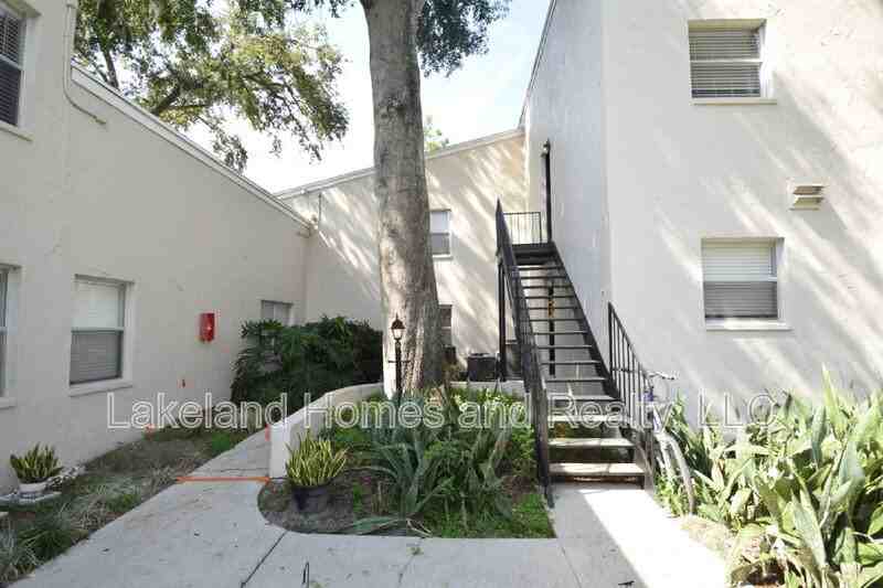 1005 S New York Ave #4