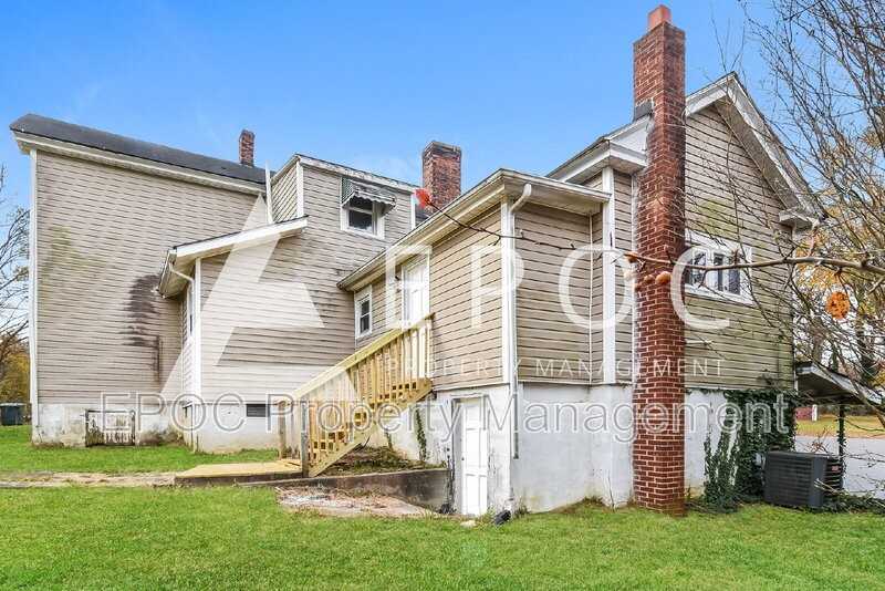 602 Loftus St - Photo 2 of 16