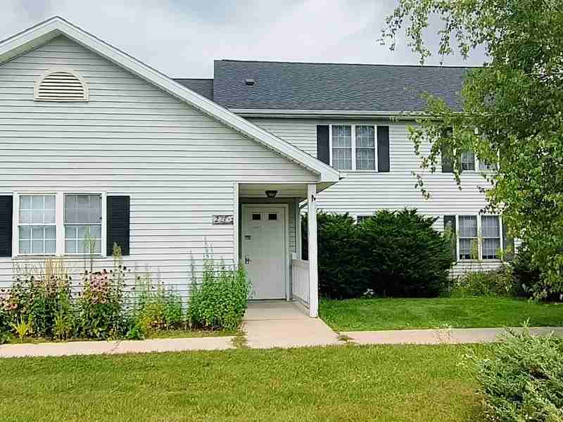 2210 Valley Rd - Photo 3 of 20