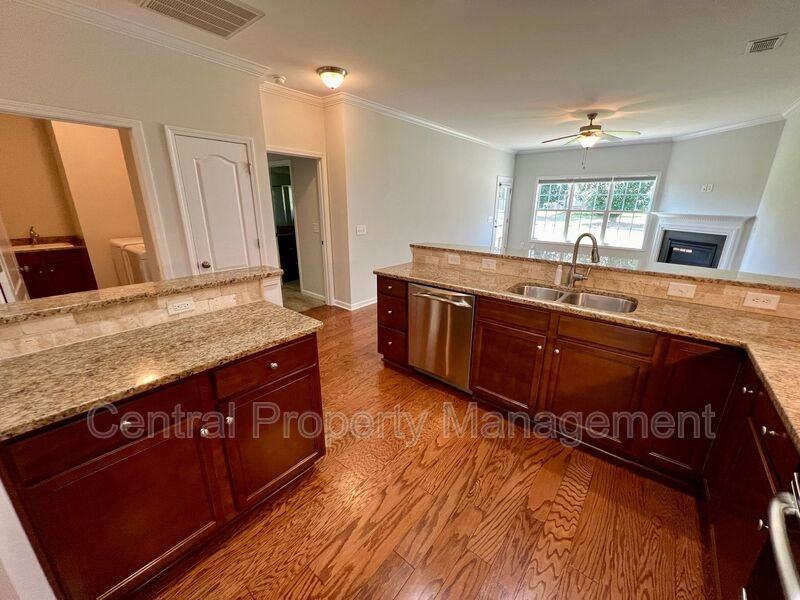 53 Barnwood Cir - Photo 5 of 31