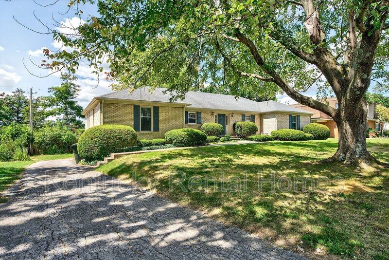 3335 Wood Valley Ct - Photo 3 of 26