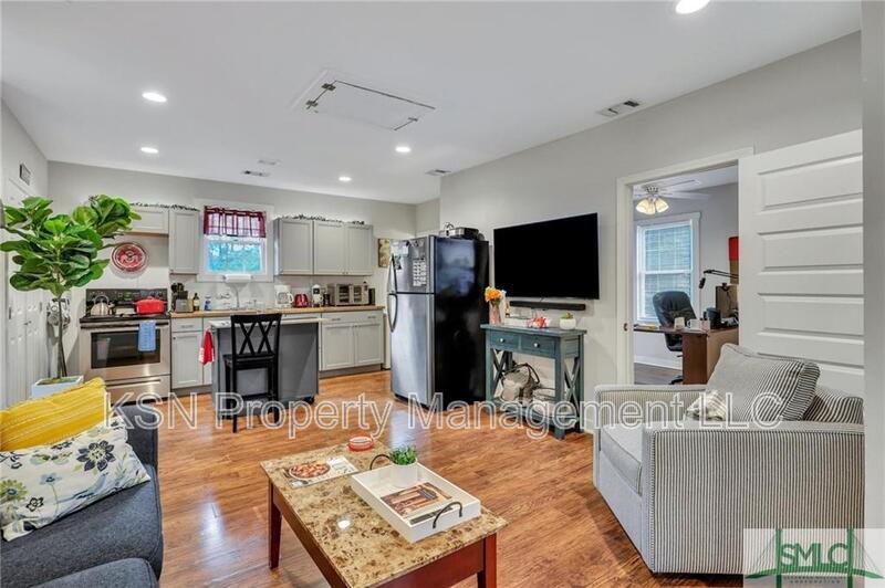 21 W 60th St #B - Photo 6 of 22